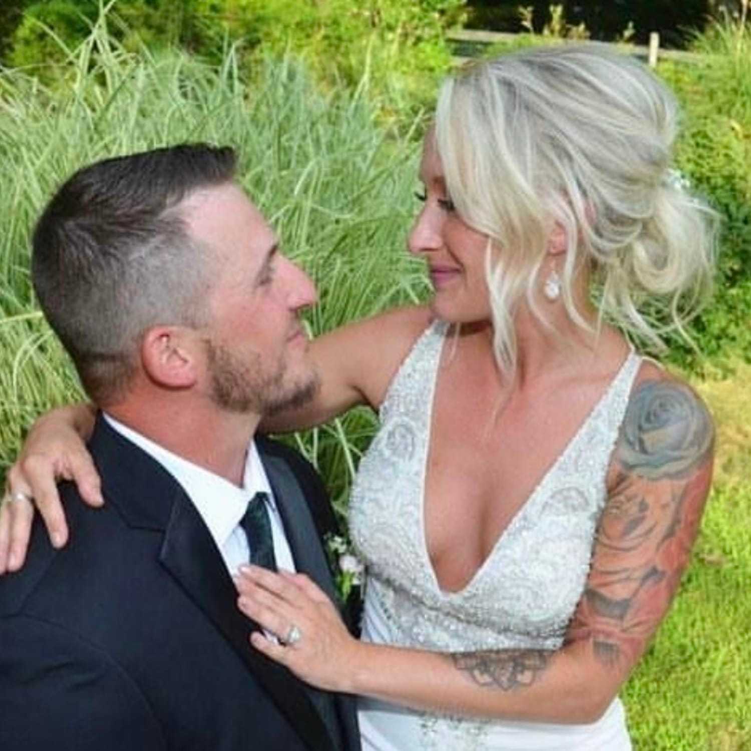 Portrait of Jenn Laliberte, a professional stylist at Alluring Designs A Salon, showcasing their expertise and style.